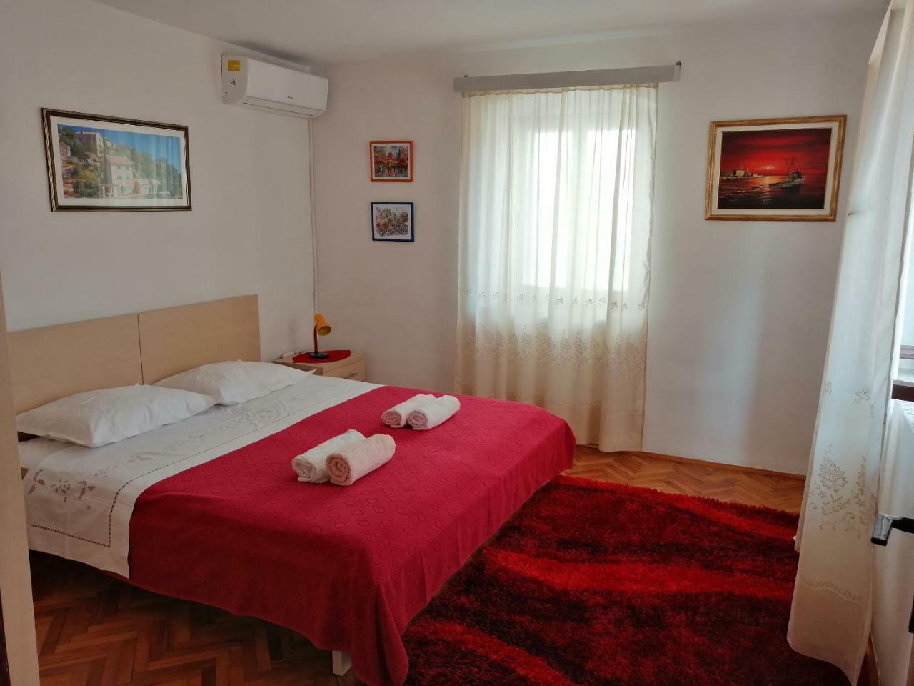 Villa House Lotties Stari Grad  Zimmer foto