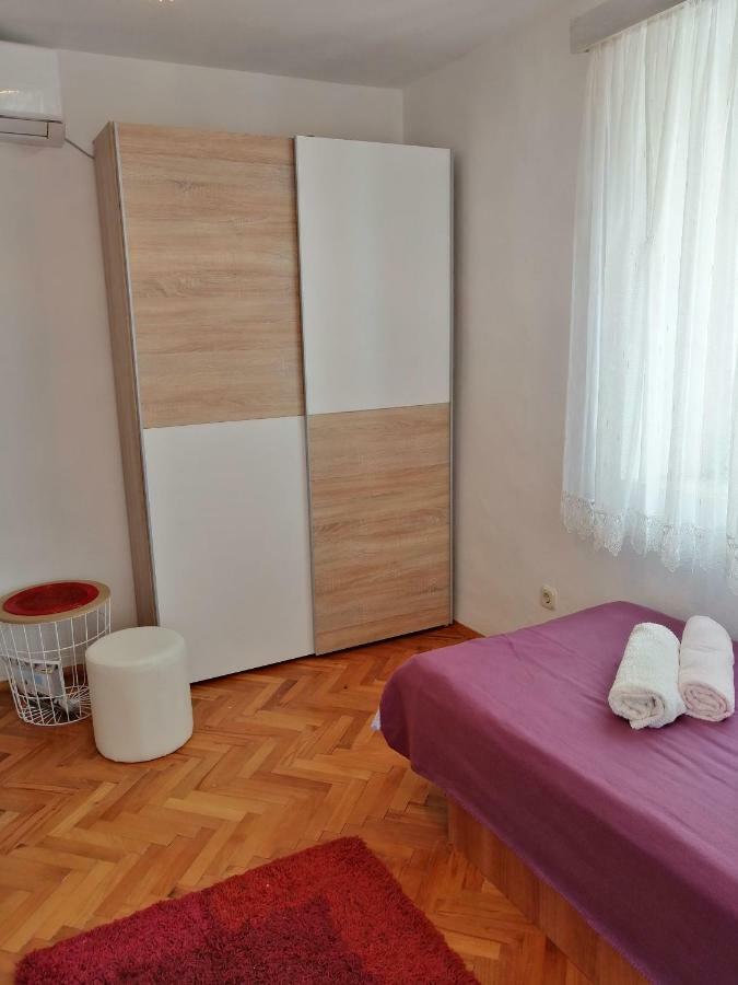 Villa House Lotties Stari Grad  Zimmer foto