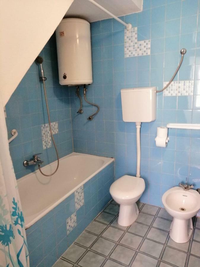 Villa House Lotties Stari Grad  Zimmer foto