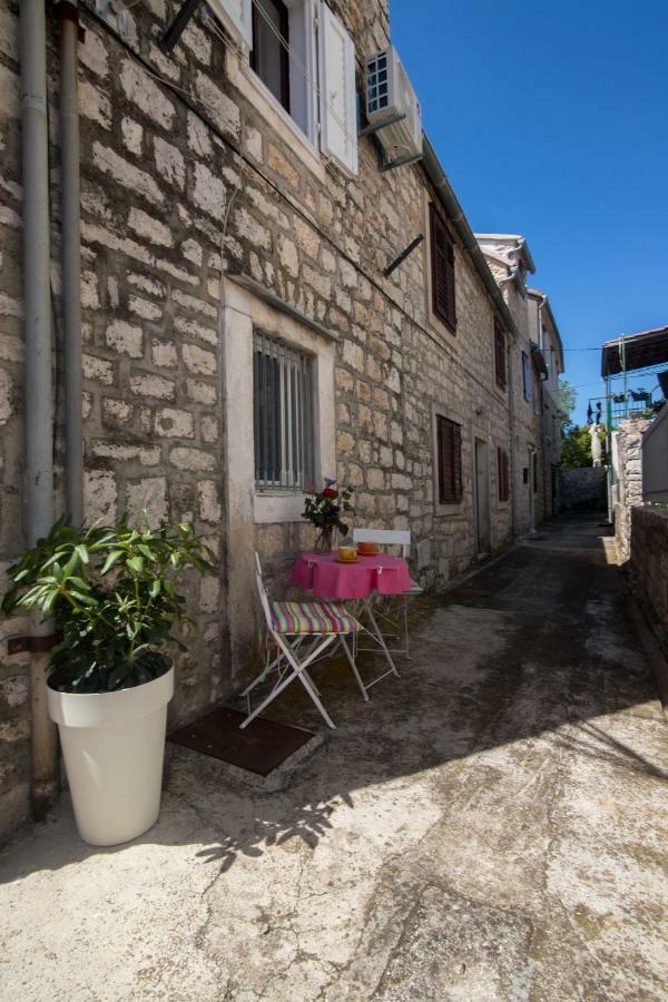 Villa House Lotties Stari Grad  Exterior foto